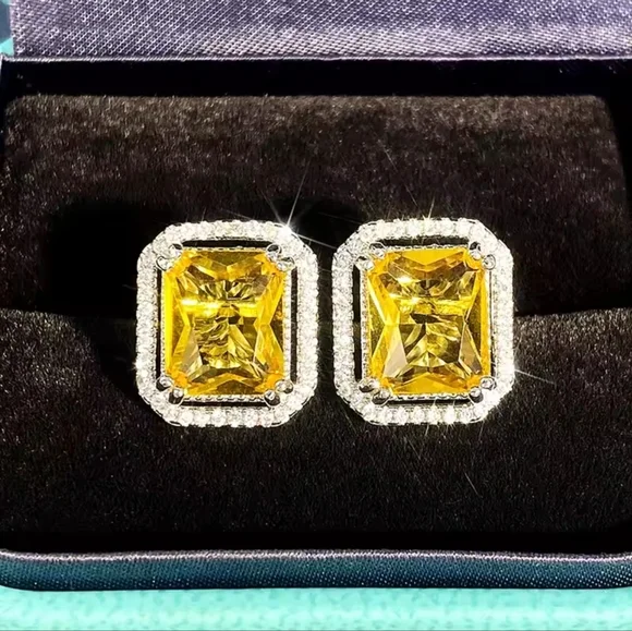 Yellow Gemstone Earrings - Picture 4 of 8